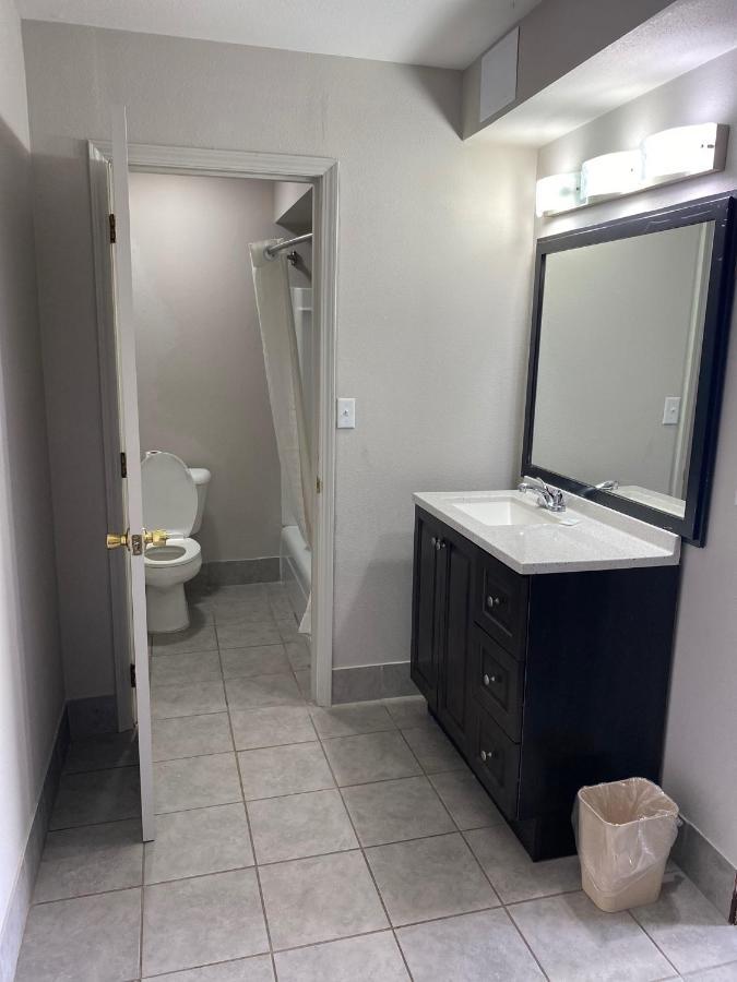 New Budget Inn Eaton Екстериор снимка